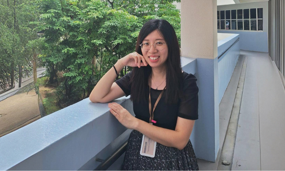 Fostering Critical Thinking with Generative AI